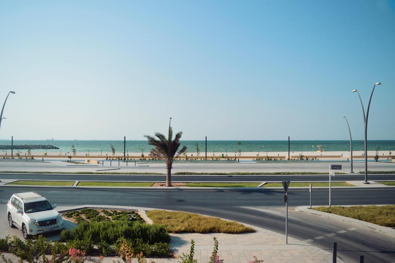 Al Corniche Hotel Szardża Zewnętrze zdjęcie