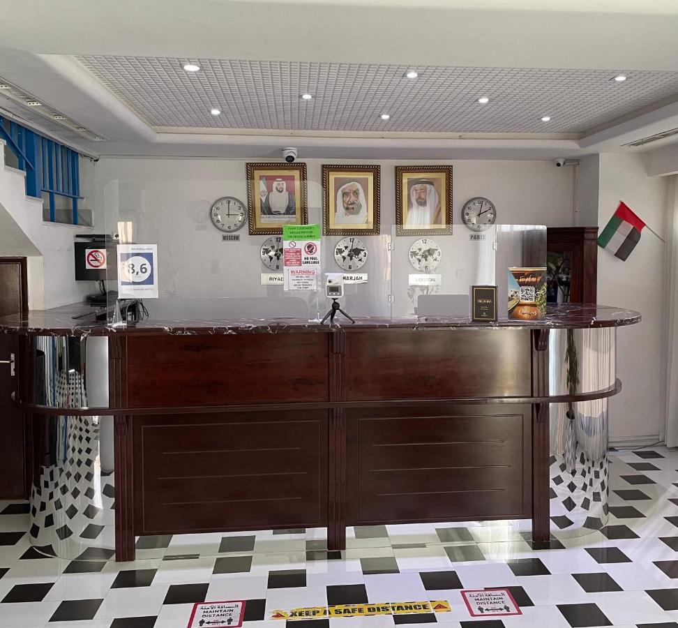 Al Corniche Hotel Szardża Zewnętrze zdjęcie